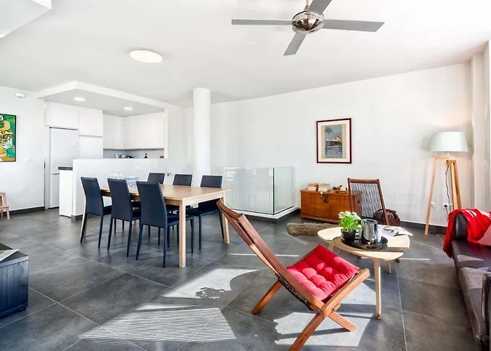 Miguel In By Solaga Homes Apartment *